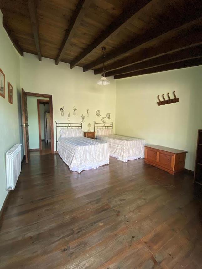 Espaciosa Y Elegante Casa Rural En Los Marines ภายนอก รูปภาพ