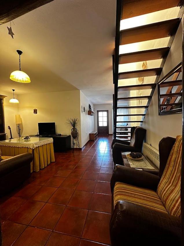 Espaciosa Y Elegante Casa Rural En Los Marines ภายนอก รูปภาพ
