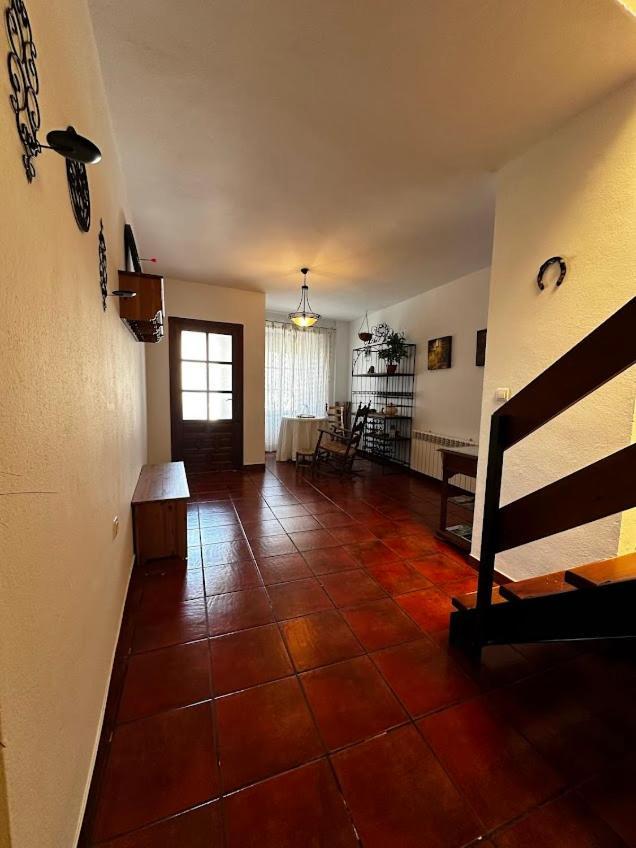 Espaciosa Y Elegante Casa Rural En Los Marines ภายนอก รูปภาพ